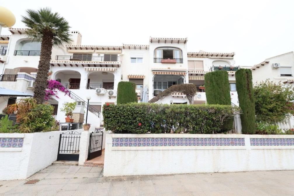 4 dormitorios edificio en venta en Cabo Roig, Alicante, Comunidad Valenciana, Spain № 366093