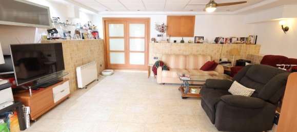 4 dormitorios edificio en venta en Cabo Roig, Alicante, Comunidad Valenciana, Spain № 366093 9