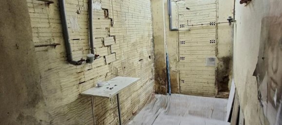 44m² Commercial property in Zaragoza, Spain No. 146328 29