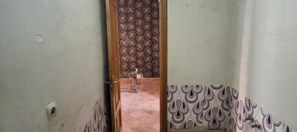 44m² Commercial property in Zaragoza, Spain No. 146328 21