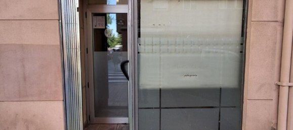 44m² Commercial property in Zaragoza, Spain No. 146328 10