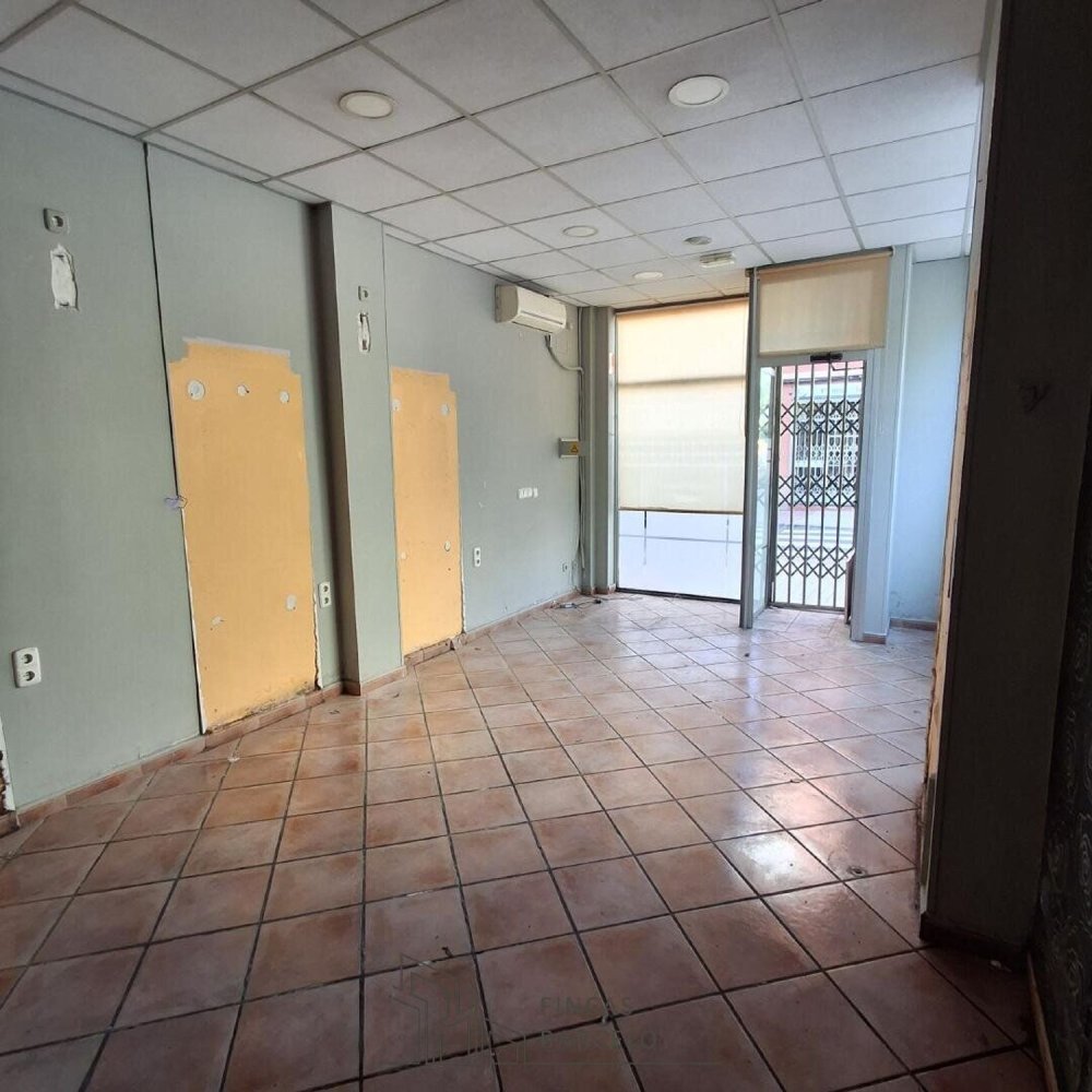 44m² Commercial property in Zaragoza, Spain No. 146328