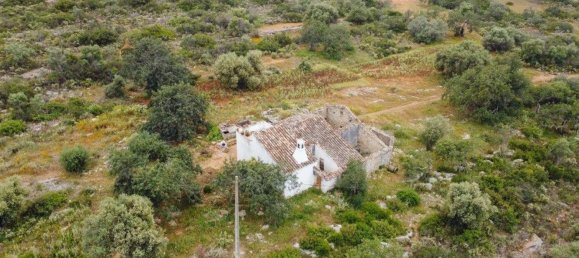 28160m² Land in Faro, Portugal No. 87124 3