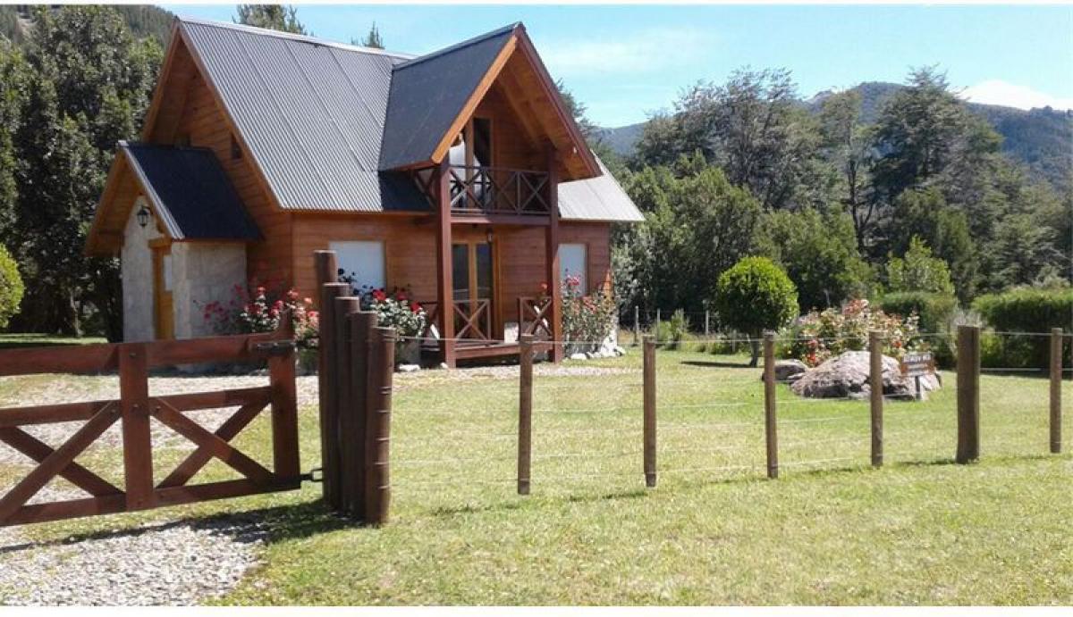 2 bedrooms House in Neuquen, Argentina No. 53818