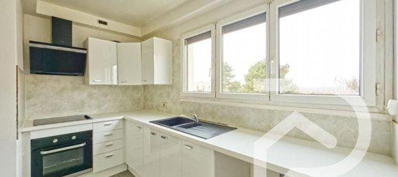 2 chambres Appartement à Beaumont-sur-Oise, France No. 328591 3