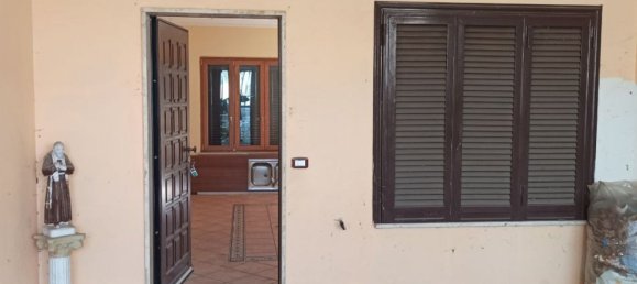 3 rooms Apartment in Sirignano, Italy No. 93695 7