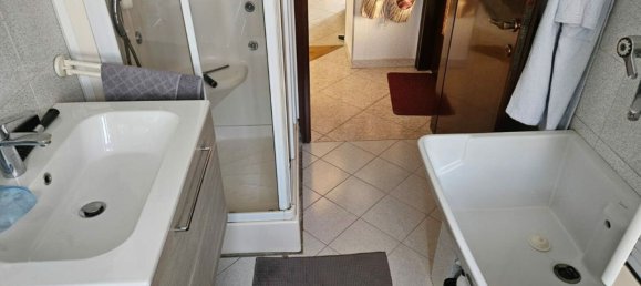 5 bedrooms House in Polverara, Italy No. 362462 11