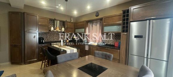 Квартира с 2 спальнями в Зеббудж, Мальта № 11460 5