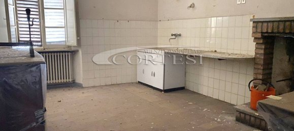 7 rooms Penthouse in Mondolfo, Italy No. 76002 4