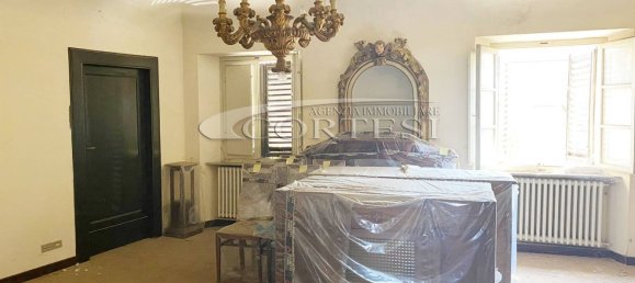 7 rooms Penthouse in Mondolfo, Italy No. 76002 3