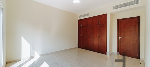 4 bedrooms Villa in Meadows, UAE No. 94438 12