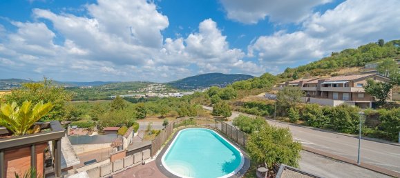 10 rooms Penthouse in Corciano, Italy No. 134236 2