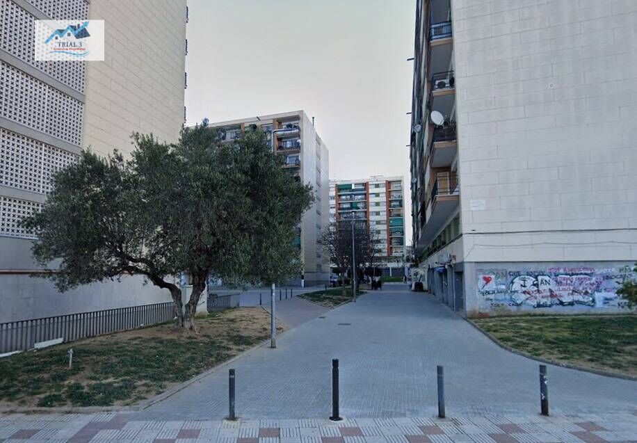 Apartamento de 3 dormitorios en Rubí, Spain No. 199330
