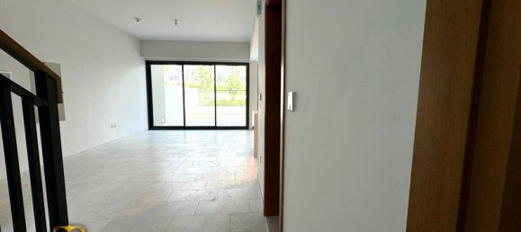 3 bedrooms Townhouse in Dubai Land, UAE No. 35266 11