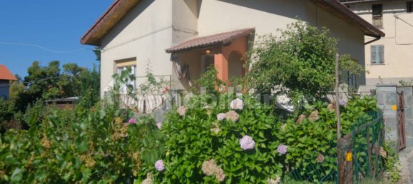 2 bedrooms Villa in Sassello, Italy No. 351185 2