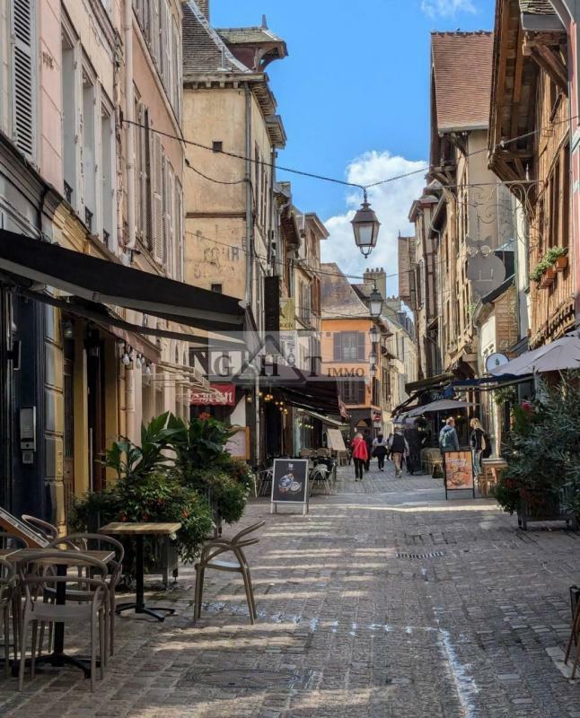 Propriété commerciale à Troyes, France 28m² No. 72374