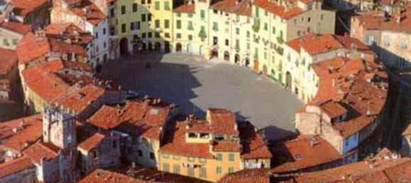 10 rooms House in Lucca, Italy No. 42743 4