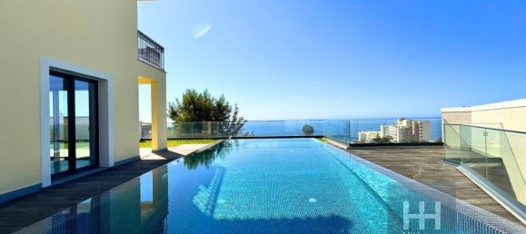 3 bedrooms House in Funchal, Portugal No. 145816 2