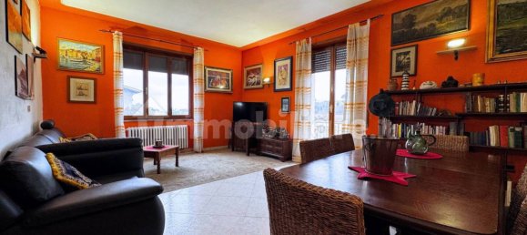 3 Schlafzimmer Wohnung in Capranica, Italy, Nr. 227815 2