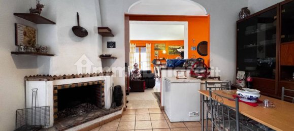 3 Schlafzimmer Wohnung in Capranica, Italy, Nr. 227815 14