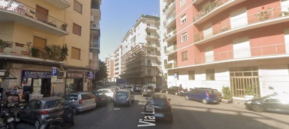 2 Schlafzimmer Wohnung in Naples, Italy, Nr. 376767 14