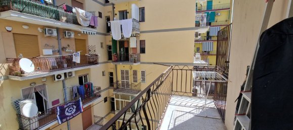 2 Schlafzimmer Wohnung in Naples, Italy, Nr. 376767 6