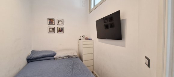 2 Schlafzimmer Wohnung in Naples, Italy, Nr. 376767 10