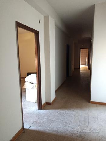 Квартира с 7 комнатами в Фавара, Италия № 262301