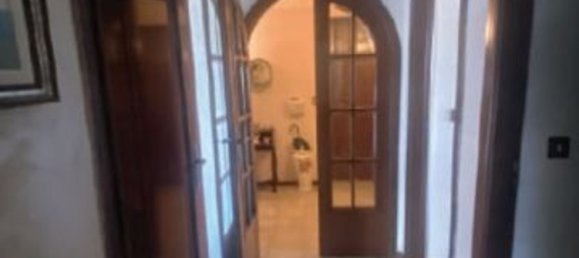 5 rooms Apartment in Palermo, Italy No. 50896 9