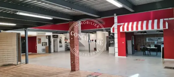 1410m² Office in Grenade, France No. 346156 3