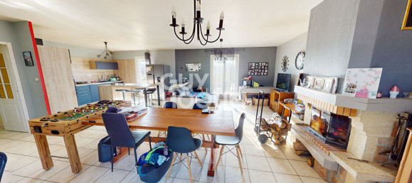 3 bedrooms House in Sardieu, France No. 204733 2