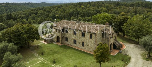 10 bedrooms House in Città della Pieve, Italy No. 115664 2