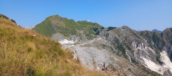 9 bedrooms House in Carrara, Italy No. 327396 11