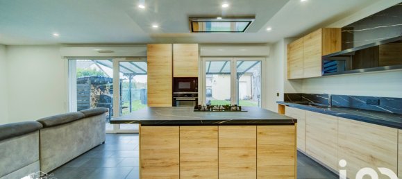 Casa de 3 dormitorios en Amneville, France No. 40638 4