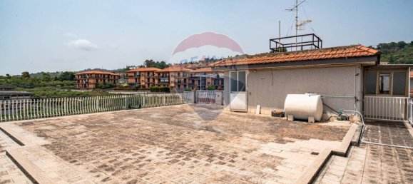 Квартира с 2 спальнями в Ачи Катена, Италия № 144363 16