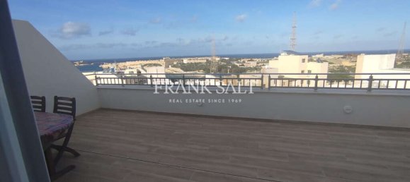 Ático de 1 dormitorio en Kalkara, Malta No. 8240 8