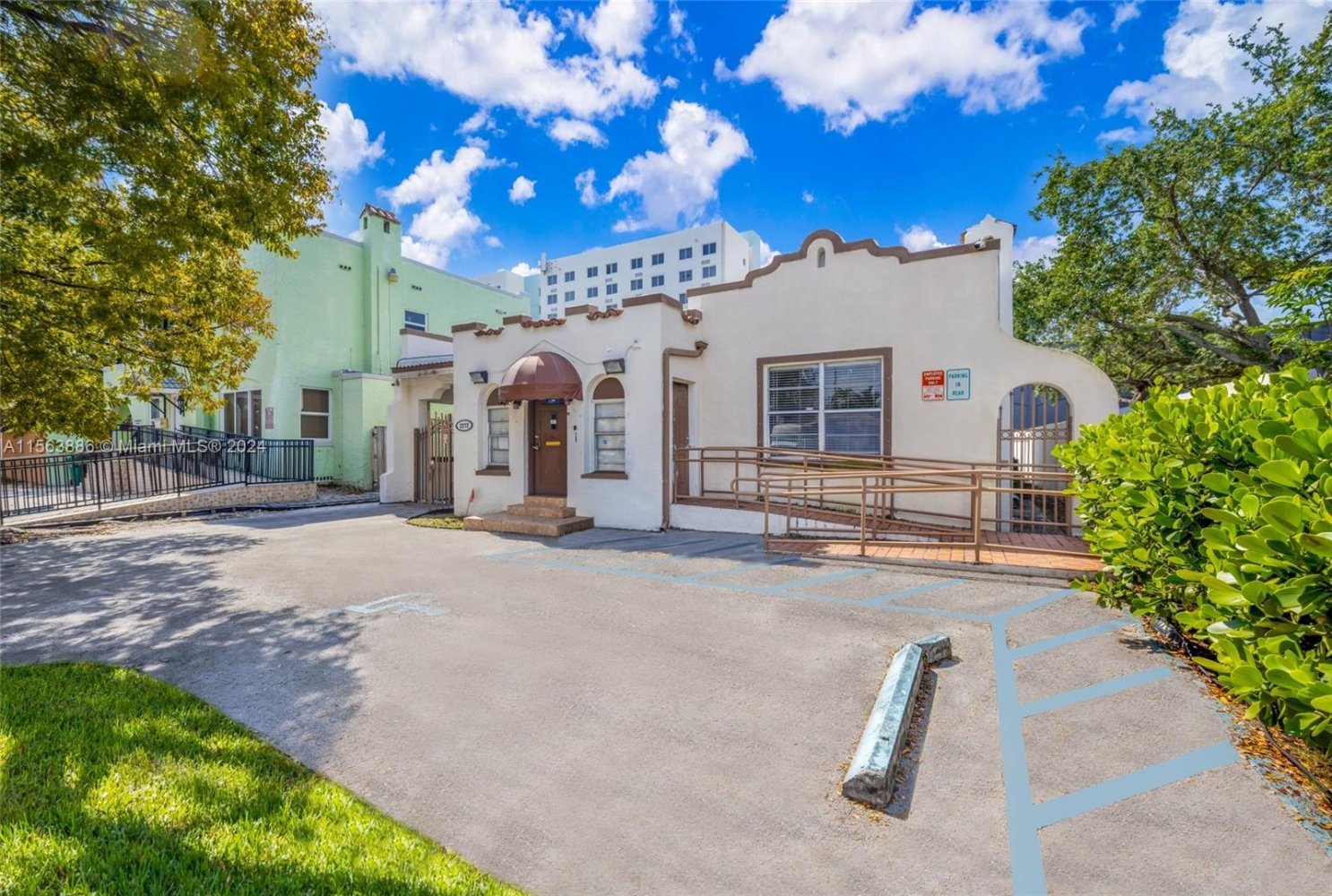 oficina en alquiler en Miami, Miami-Dade, Florida, USA № 613574