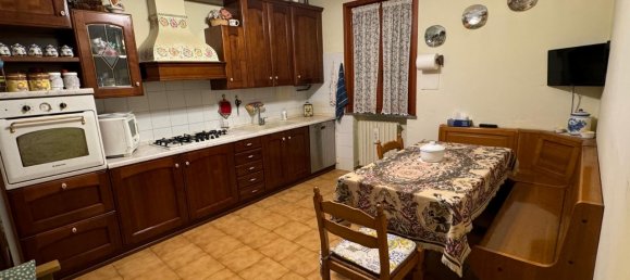 6-Zimmer Haus in Medesano, Italy, Nr. 157739 17