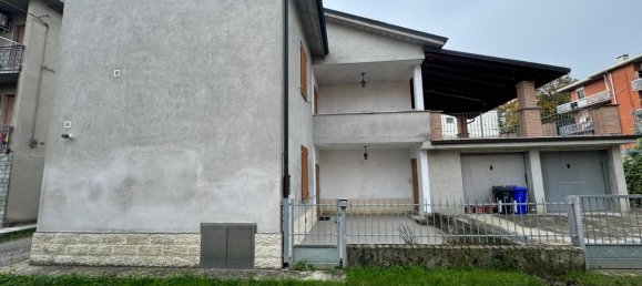 6-Zimmer Haus in Medesano, Italy, Nr. 157739 10