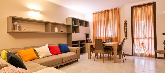 4 rooms House in Lodi, Italy No. 234697 2