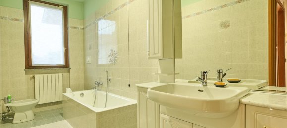 4 rooms House in Lodi, Italy No. 234697 32