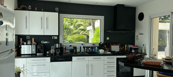 4 Schlafzimmer Haus in Yffiniac, France, Nr. 297755 8