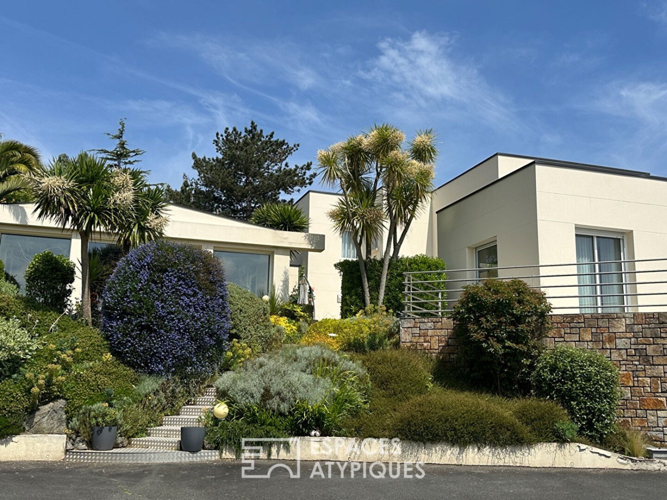 4 Schlafzimmer Haus in Yffiniac, France, Nr. 297755