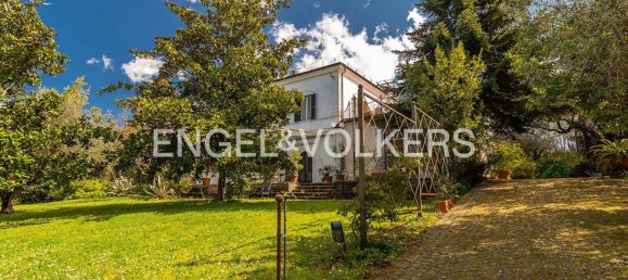 Вилла с 11 комнатами в Веллетри, Италия № 129725 2