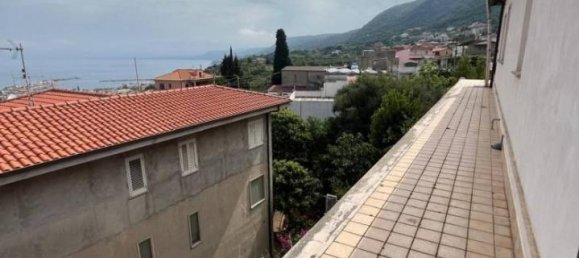 Квартира с 4 комнатами в Пиццо, Италия № 107309 17