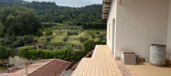 Квартира с 4 комнатами в Пиццо, Италия № 107309 21