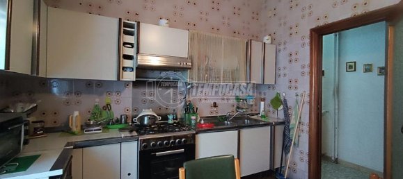 4-Zimmer Wohnung in Naples, Italy, Nr. 233888 9