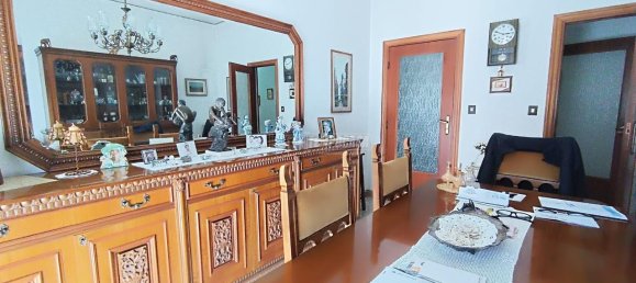 4-Zimmer Wohnung in Naples, Italy, Nr. 233888 4