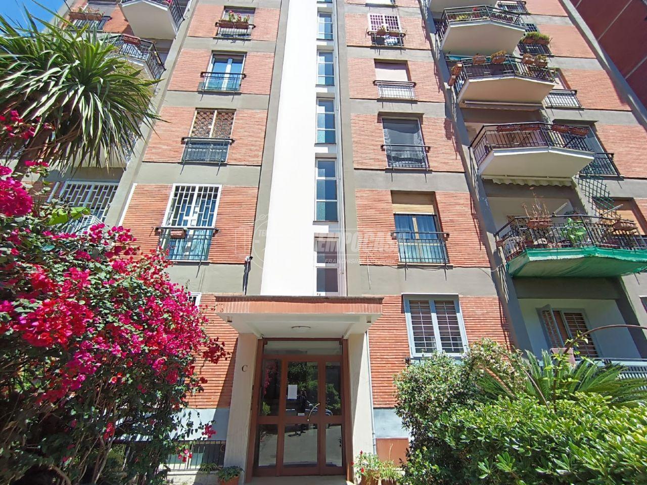 4-Zimmer Wohnung in Naples, Italy, Nr. 233888