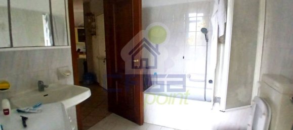 4 bedrooms Apartment in Maleo, Italy No. 364611 6